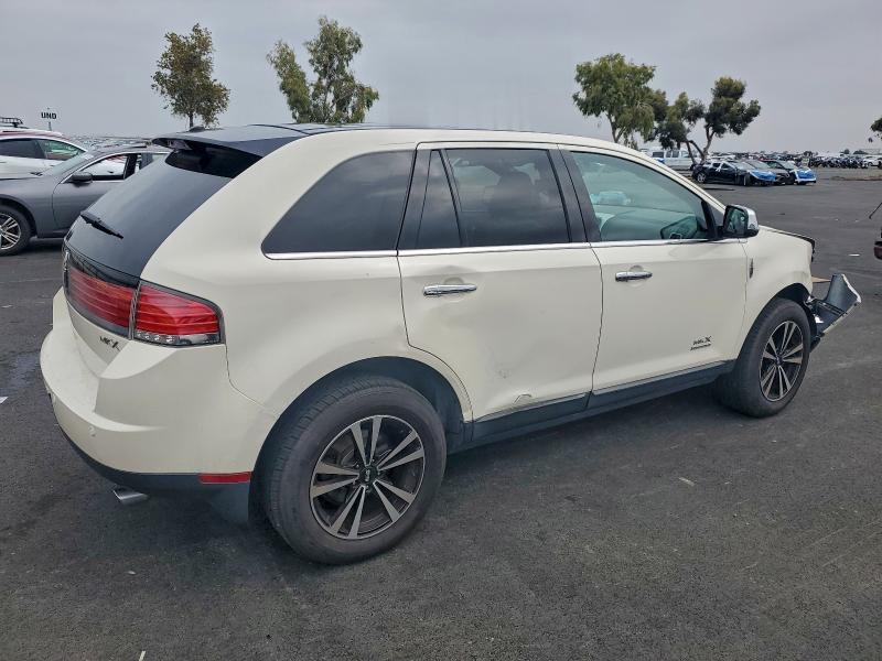 Photo 3 from auction – 2008 LINCOLN MKX with VIN 2LMDU68C98BJ31610