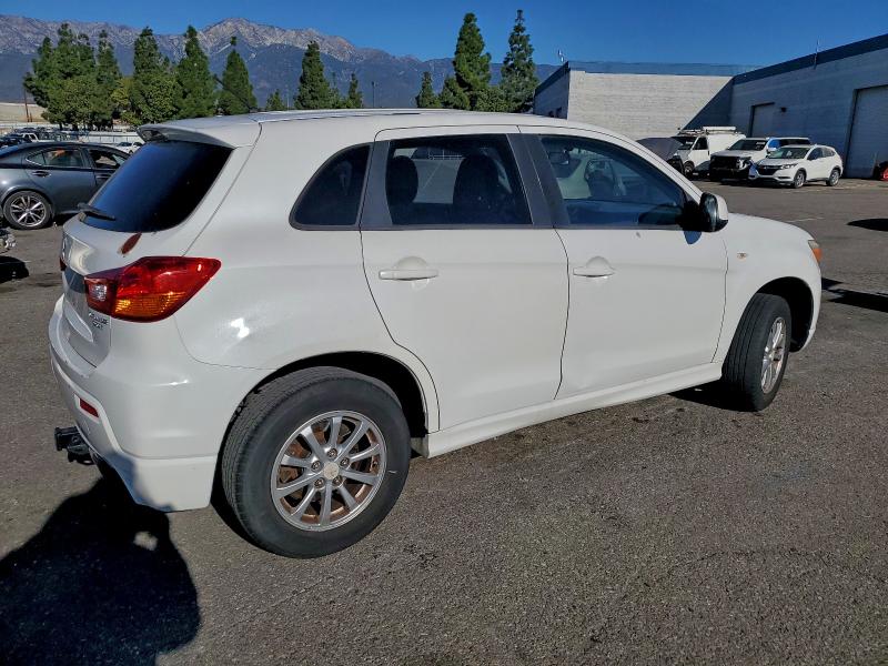 Photo 3 from auction – 2011 MITSUBISHI OUTLANDER with VIN JA4AP3AU1BZ010466