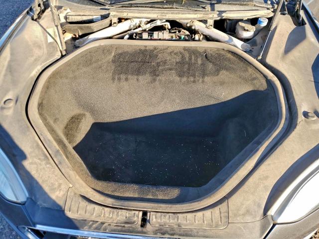 Photo 10 from auction – 2015 TESLA MODEL S with VIN 5YJSA1E27FF108602