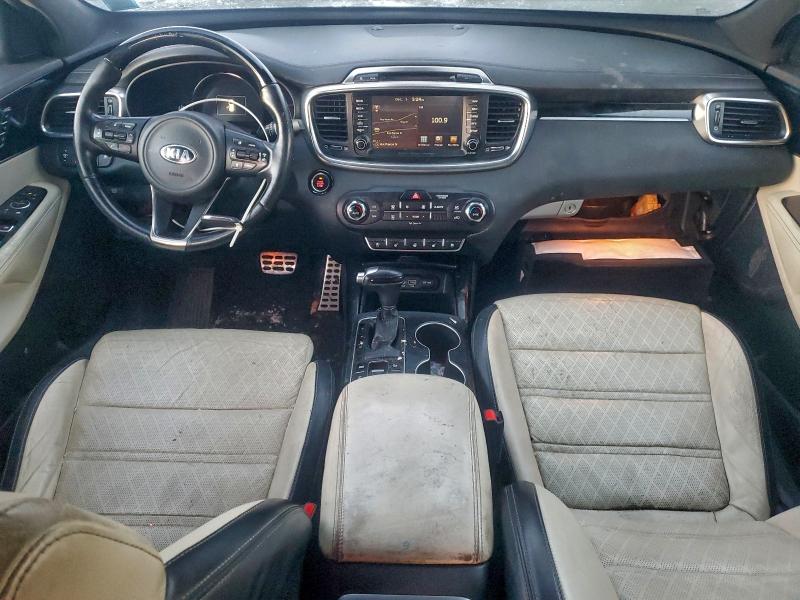 Photo 8 from auction – 2017 KIA SORENTO SX with VIN 5XYPKDA54HG264211