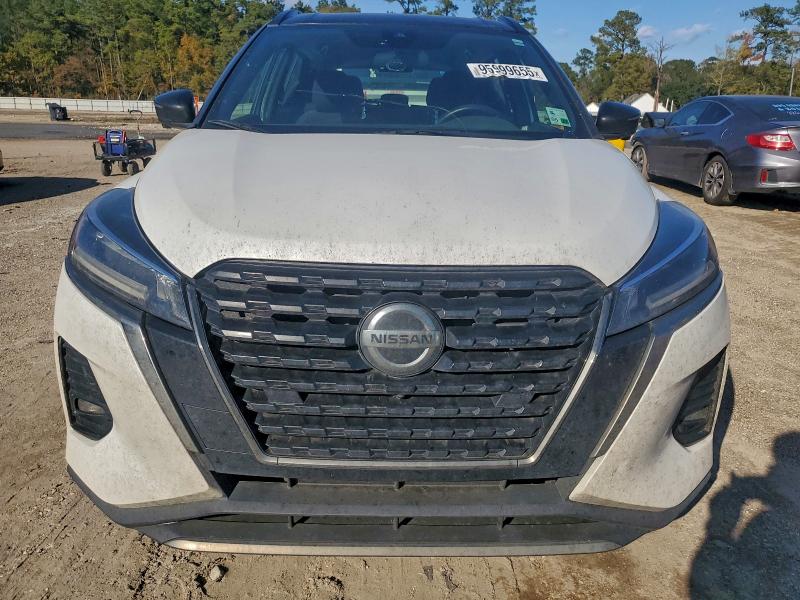 Photo 5 from auction – 2021 NISSAN KICKS SR with VIN 3N1CP5DV2ML566720
