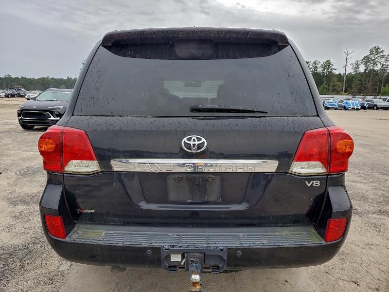 Photo 6 from auction – 2014 TOYOTA LAND CRUISER with VIN JTMHY7AJ2E4027065