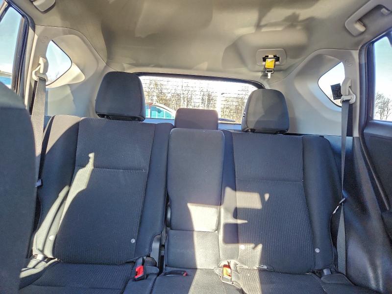 Photo 10 from auction – 2015 TOYOTA RAV4 LE with VIN 2T3BFREV5FW290949