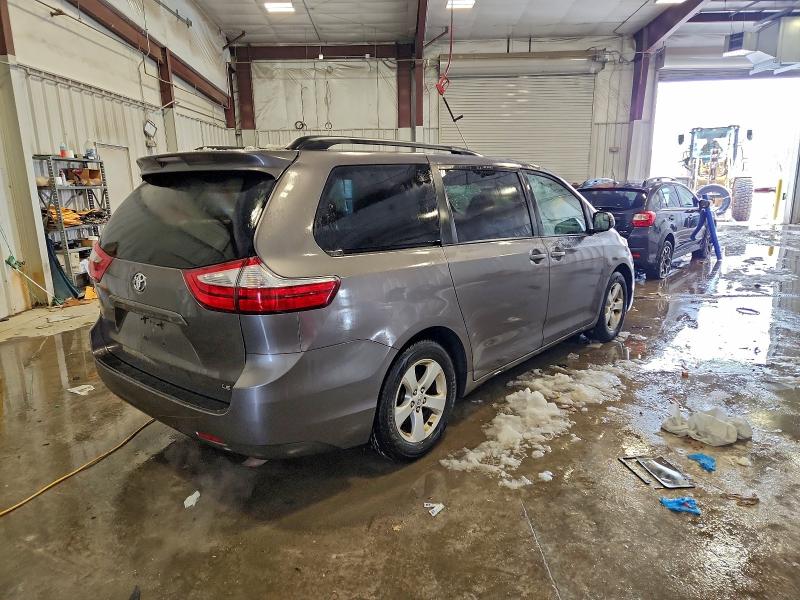 Photo 3 from auction – 2016 TOYOTA SIENNA LE with VIN 5TDKK3DC0GS724500