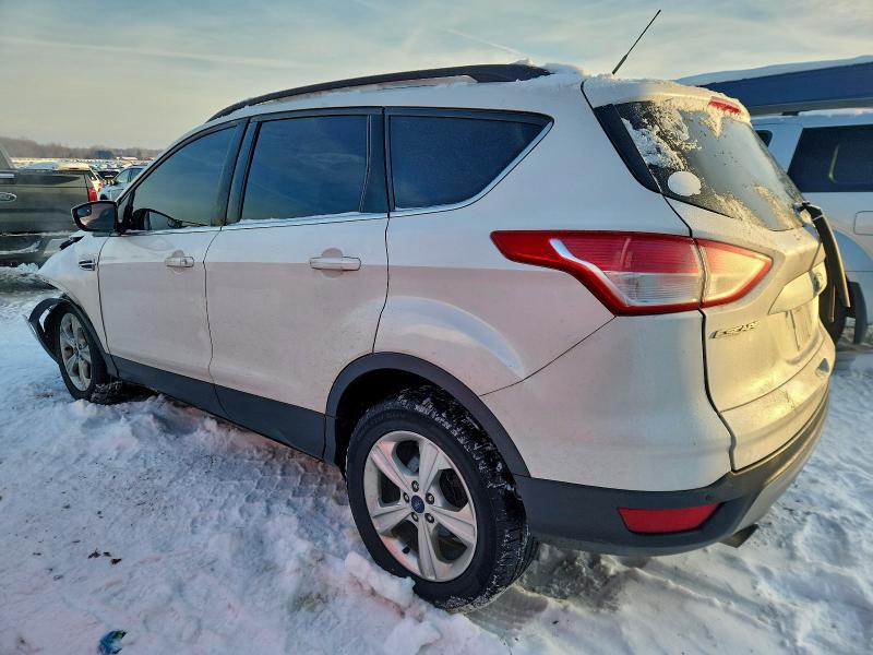 Photo 2 from auction – 2016 FORD ESCAPE with VIN 1FMCU0G96GUB35617