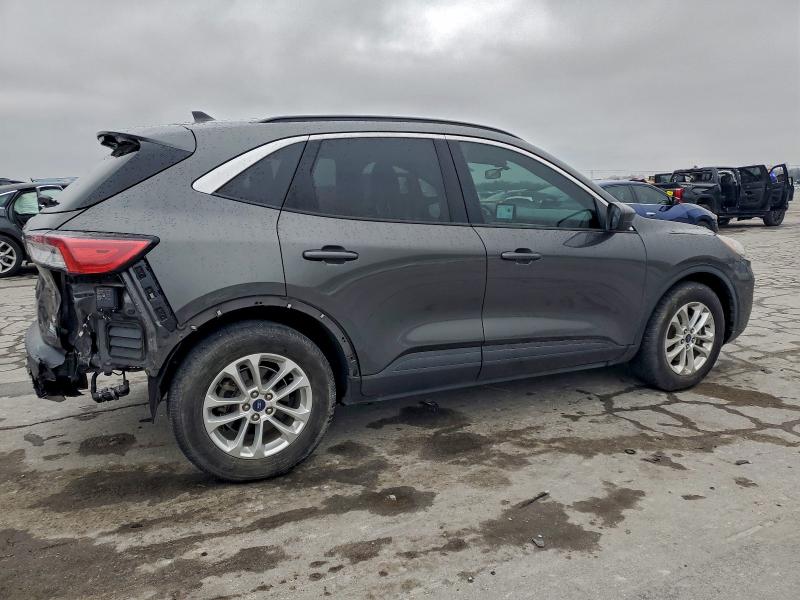 Photo 3 from auction – 2020 FORD ESCAPE SE with VIN 1FMCU0G60LUB58004