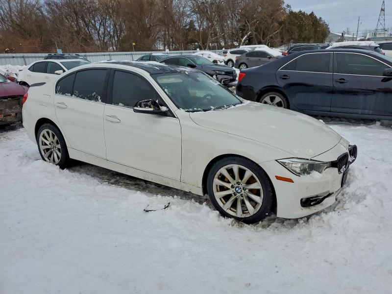 Photo 4 from auction – 2014 BMW 328 XI with VIN WBA3B3C5XEJ981890