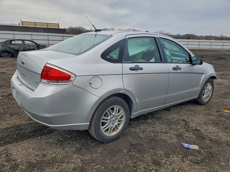 Photo 3 from auction – 2010 FORD FOCUS SE with VIN 1FAHP3FN5AW117855