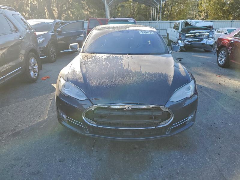 Photo 5 from auction – 2015 TESLA MODEL S with VIN 5YJSA1E17FF118165