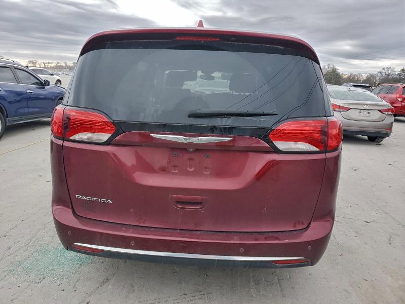 Photo 6 from auction – 2017 CHRYSLER PACIFICA T with VIN 2C4RC1BG2HR569397