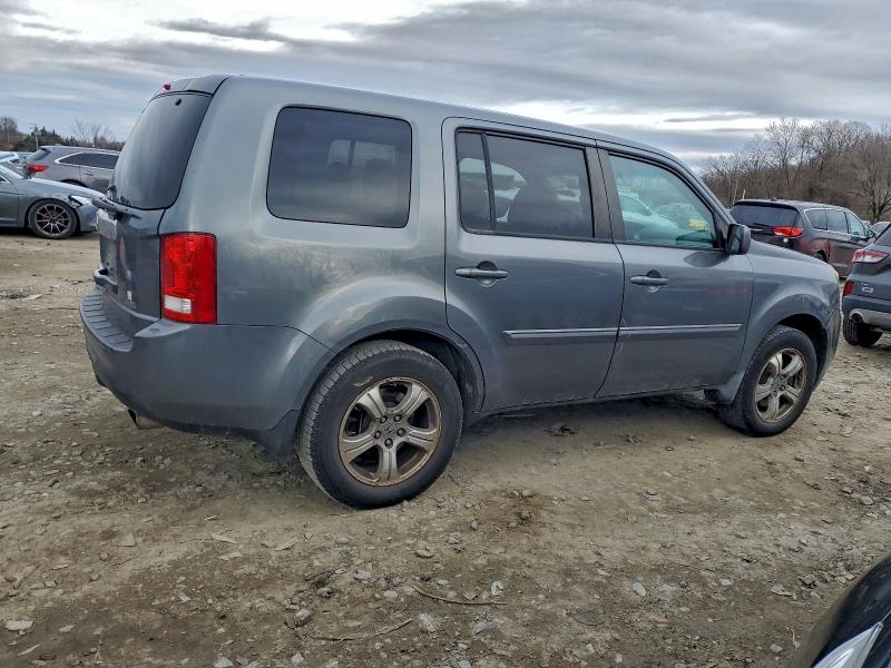 Photo 3 from auction – 2012 HONDA PILOT EX with VIN 5FNYF4H41CB044577