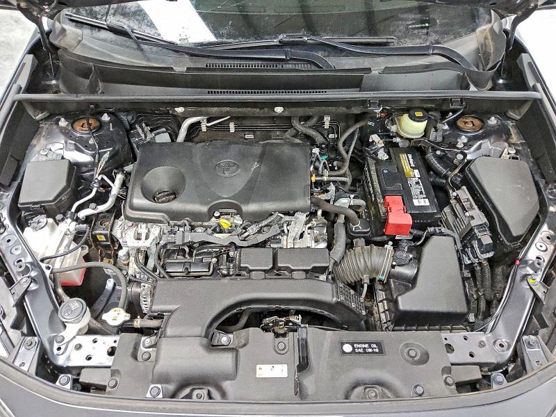 Photo 12 from auction – 2020 TOYOTA RAV4 LE with VIN JTMF1RFV8LD051452