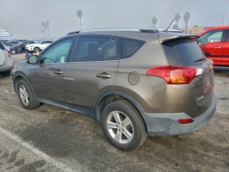 Photo 2 from auction – 2014 TOYOTA RAV4 XLE with VIN 2T3WFREV1EW082681
