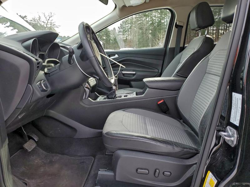 Photo 7 from auction – 2017 FORD ESCAPE SE with VIN 1FMCU9GD0HUC30555