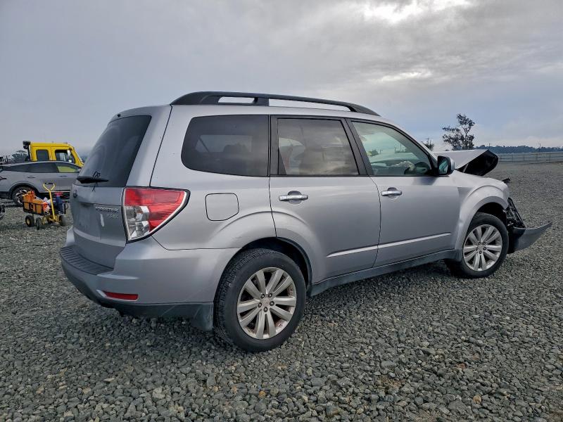 Photo 3 from auction – 2012 SUBARU FORESTER 2 with VIN JF2SHADCXCH441895