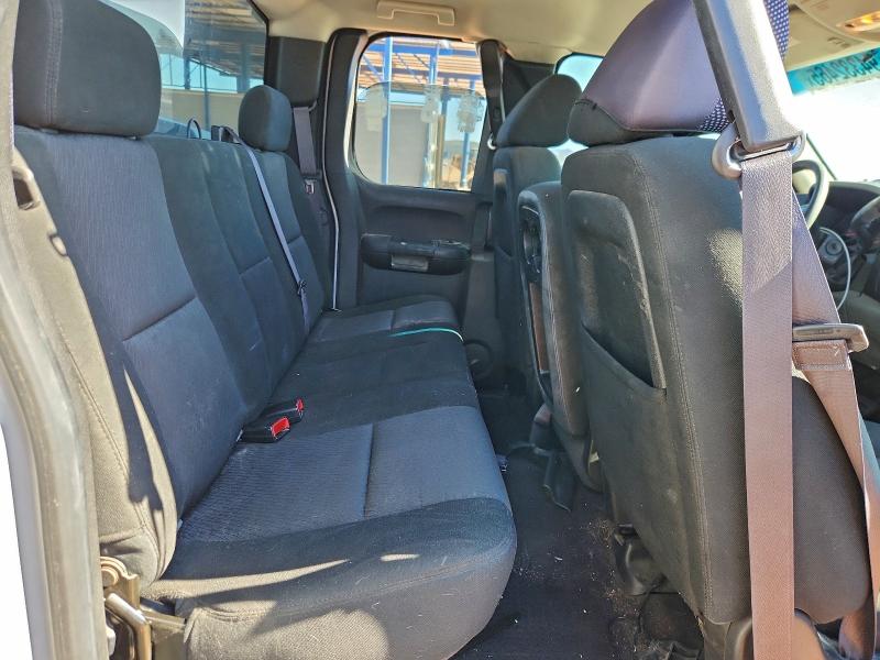 Photo 10 from auction – 2013 CHEVROLET SILVERADO with VIN 1GCRCREA0DZ109368