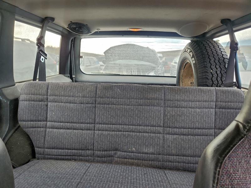 Photo 10 from auction – 2001 JEEP CHEROKEE S with VIN 1J4FF48S01L597568