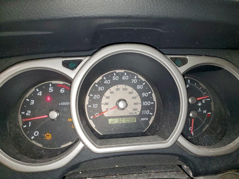 Photo 9 from auction – 2004 TOYOTA 4RUNNER SR with VIN JTEBU14R440044970