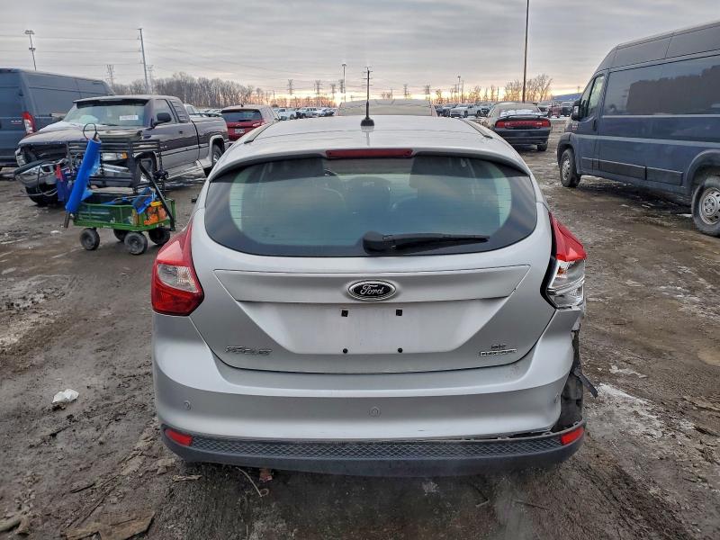 Photo 6 from auction – 2013 FORD FOCUS SE with VIN 1FADP3K22DL200093
