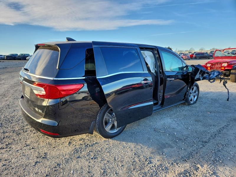 Photo 3 from auction – 2018 HONDA ODYSSEY EX with VIN 5FNRL6H77JB010353