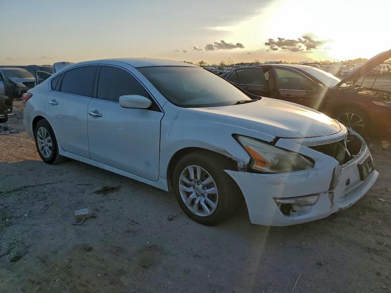 Photo 4 from auction – 2013 NISSAN ALTIMA 2.5 with VIN 1N4AL3AP9DN501654