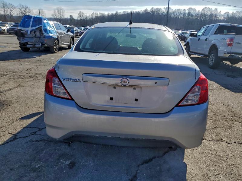 Photo 6 from auction – 2017 NISSAN VERSA S with VIN 3N1CN7AP7HL870168