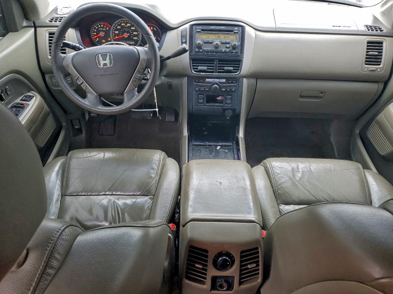 Photo 8 from auction – 2006 HONDA PILOT EX with VIN 5FNYF18586B029652