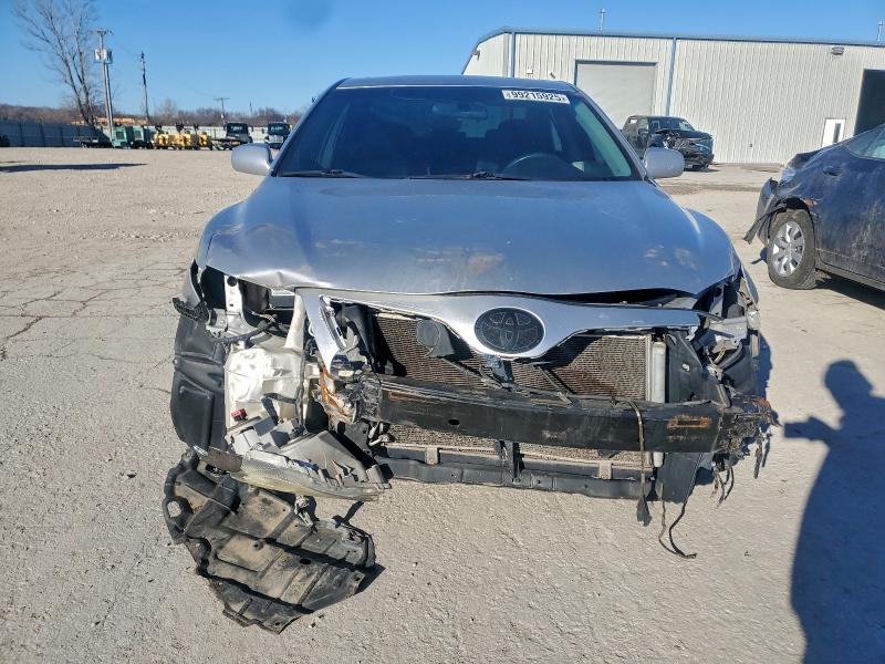 Photo 5 from auction – 2010 TOYOTA CAMRY BASE with VIN 4T1BF3EK8AU077871