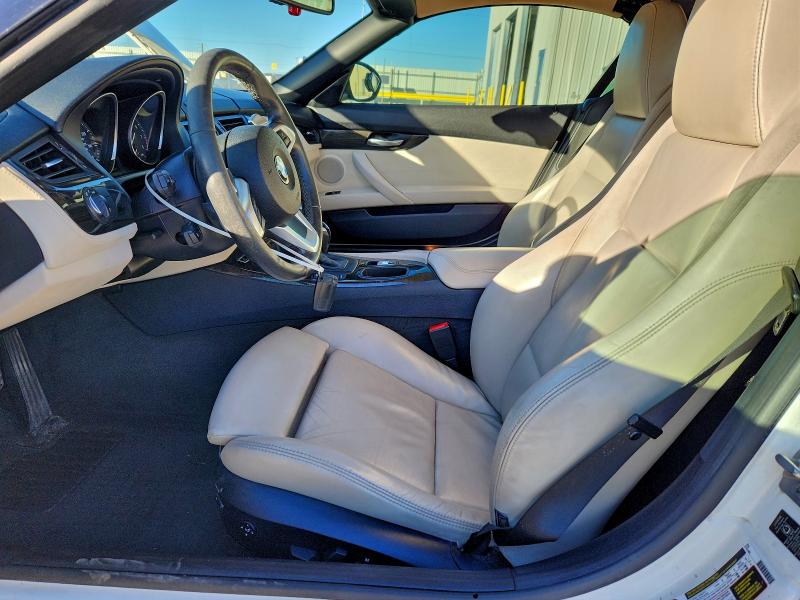 Photo 7 from auction – 2009 BMW Z4 SDRIVE3 with VIN WBALM535X9E377048