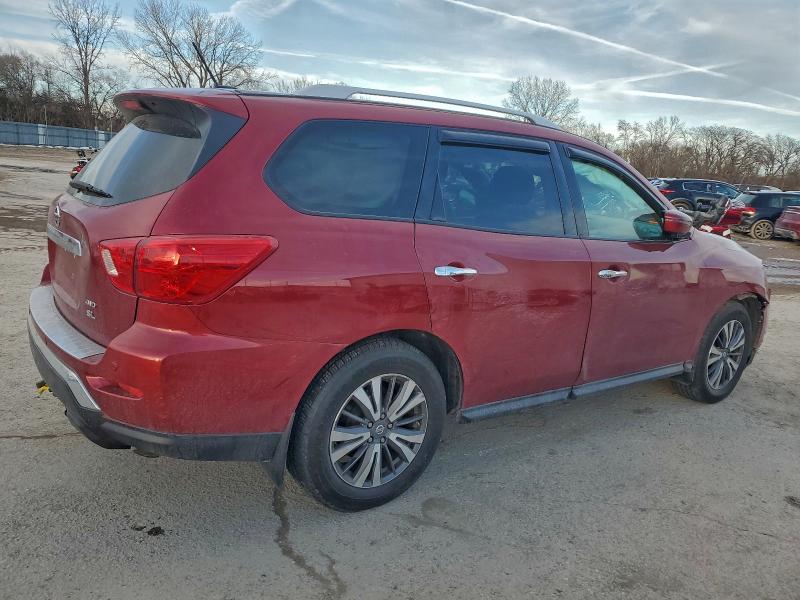 Photo 3 from auction – 2017 NISSAN PATHFINDER with VIN 5N1DR2MMXHC696128