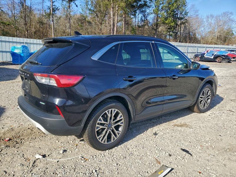 Photo 3 from auction – 2020 FORD ESCAPE SEL with VIN 1FMCU0H63LUA15112