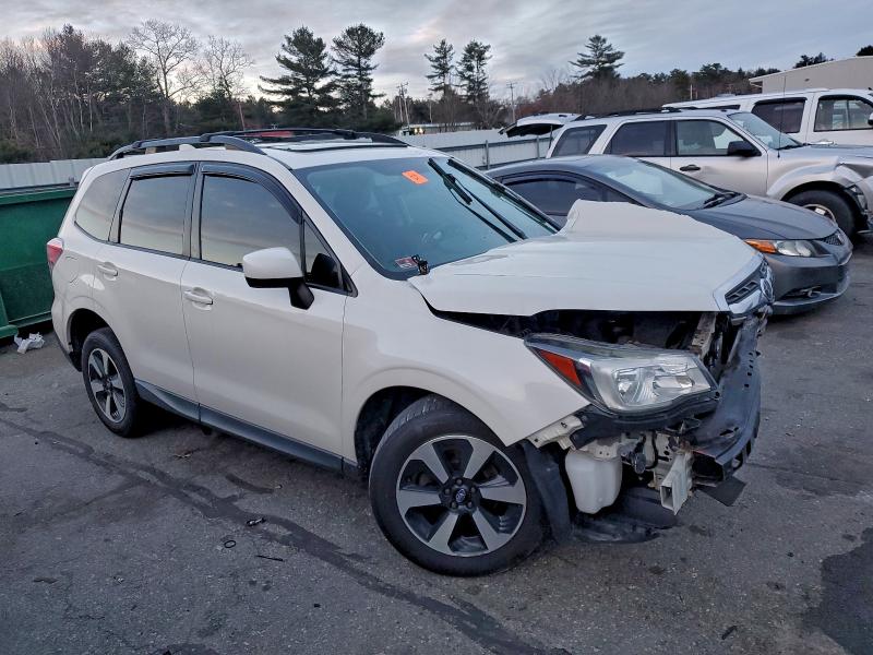 Photo 4 from auction – 2017 SUBARU FORESTER 2 with VIN JF2SJAEC8HH455157