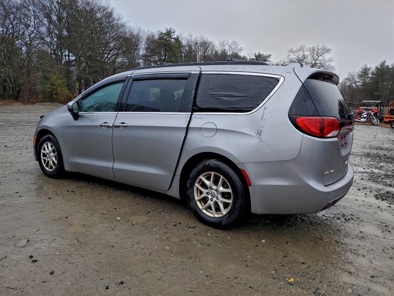 Photo 2 from auction – 2017 CHRYSLER PACIFICA T with VIN 2C4RC1BG6HR745691