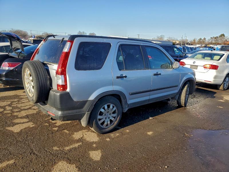 Photo 3 from auction – 2005 HONDA CR-V EX with VIN SHSRD78805U337784