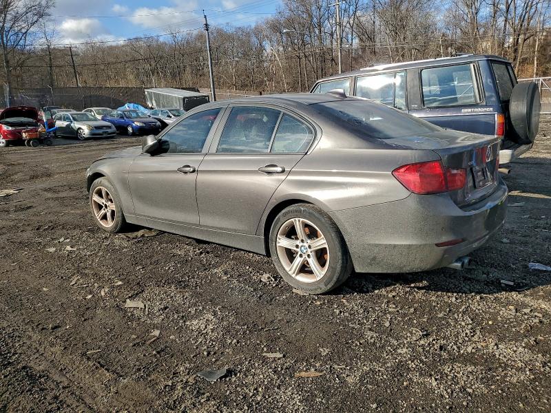 Zdjęcie 2 z aukcji – 2013 BMW 328 XI z VIN WBA3B3C57DF542924