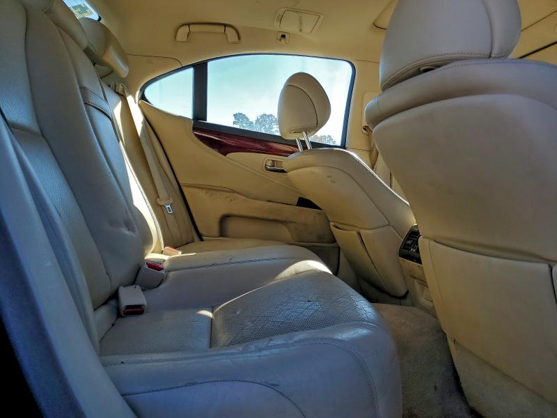 Photo 10 from auction – 2011 LEXUS LS 460 with VIN JTHBL5EF4B5104313