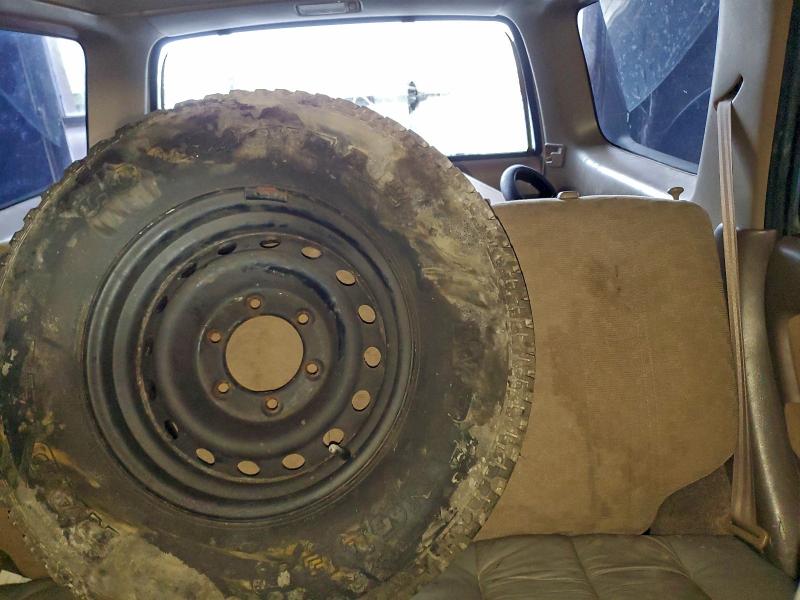 Photo 10 from auction – 2000 TOYOTA 4RUNNER with VIN JT3GM84R5Y0068305