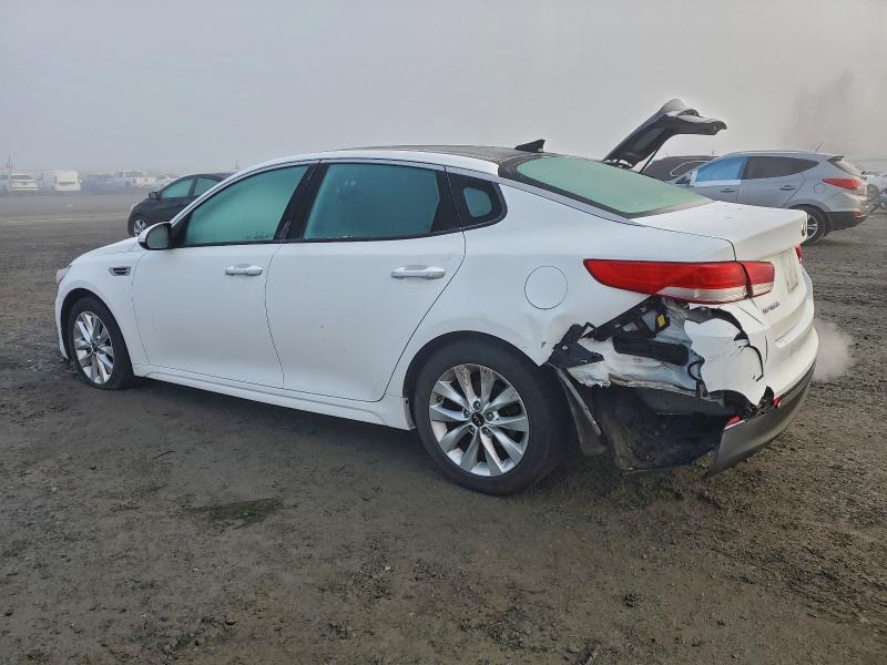 Photo 2 from auction – 2016 KIA OPTIMA EX with VIN 5XXGU4L35GG095034