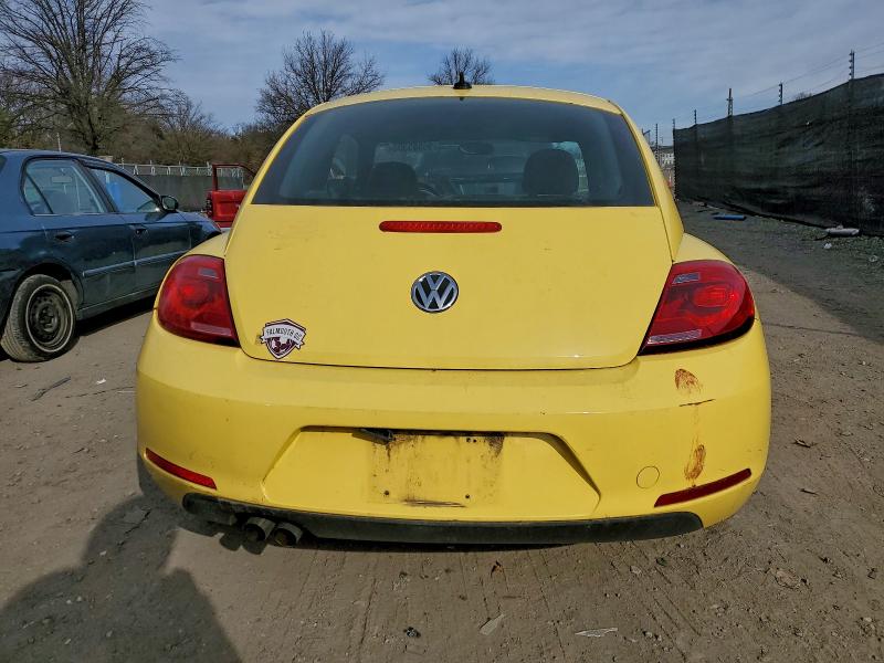 Photo 6 from auction – 2012 VOLKSWAGEN BEETLE with VIN 3VWJP7AT8CM604850