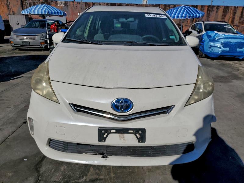 Photo 5 from auction – 2012 TOYOTA PRIUS V with VIN JTDZN3EU9C3101983