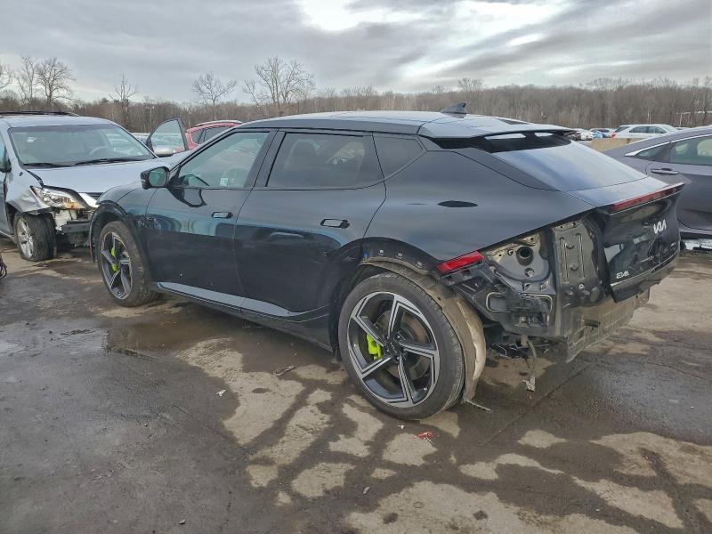 Photo 2 from auction – 2023 KIA EV6 GT with VIN KNDC5DLE5P5127398