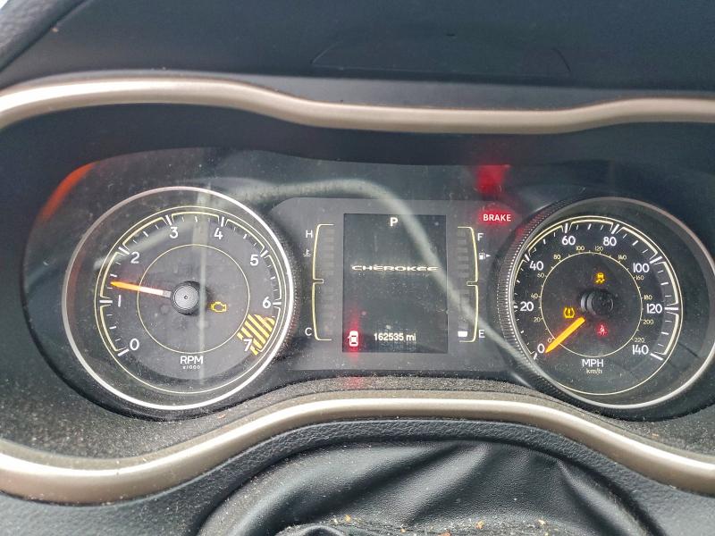 Photo 9 from auction – 2015 JEEP CHEROKEE S with VIN 1C4PJLAB2FW657076
