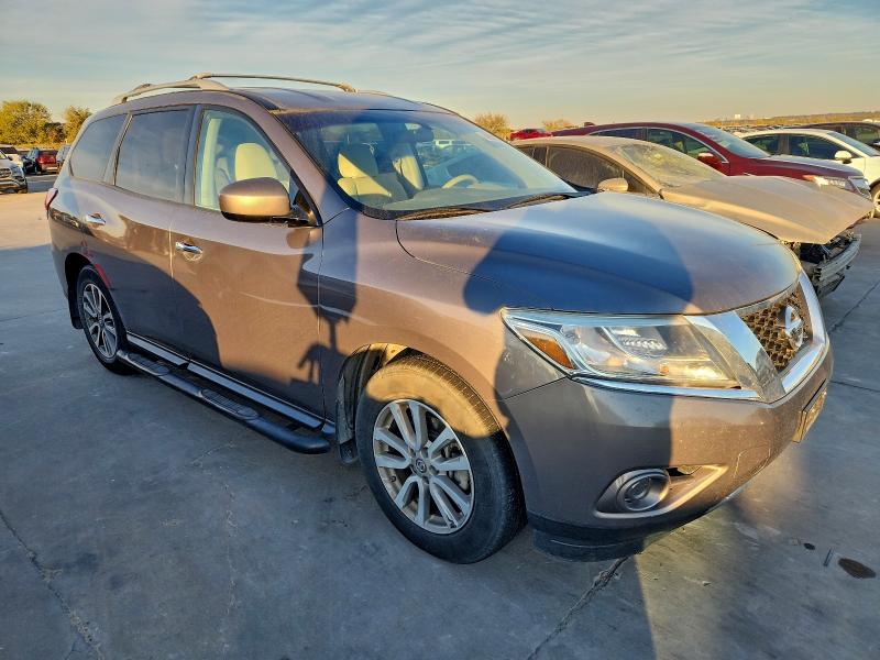 Photo 4 from auction – 2014 NISSAN PATHFINDER with VIN 5N1AR2MN9EC631911