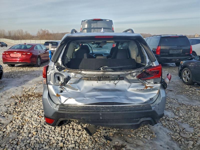 Photo 6 from auction – 2019 SUBARU FORESTER P with VIN JF2SKAGC8KH545975