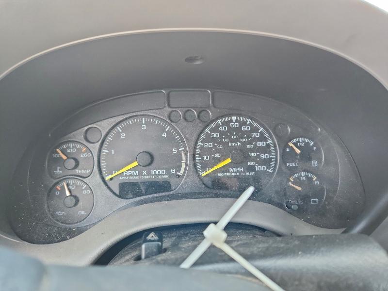 Photo 9 from auction – 2000 CHEVROLET BLAZER with VIN 1GNCS13W2Y2217036