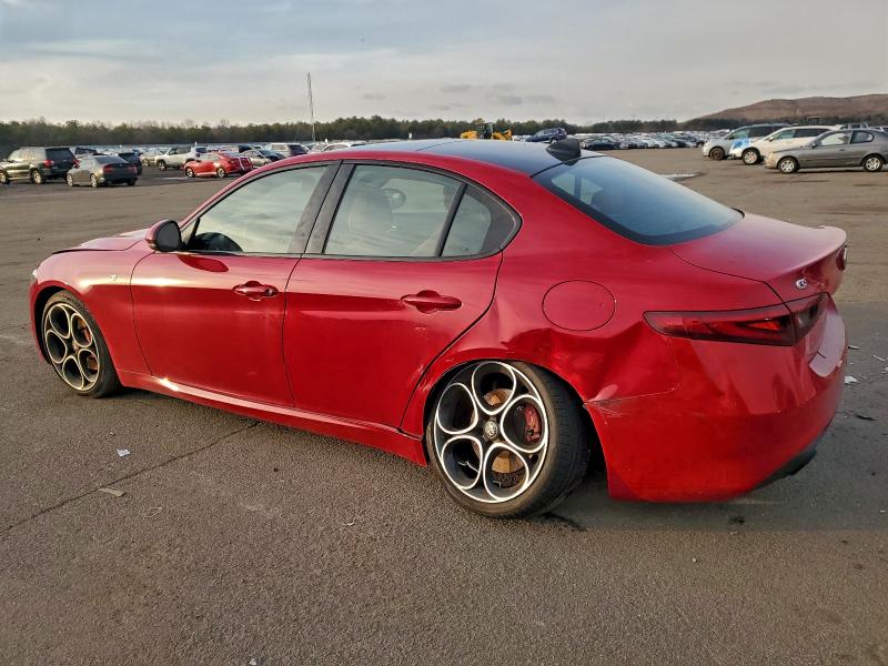 Снимка 2 от търг – 2022 ALFA ROMEO GIULIA SUP с VIN ZARFANBN7N7662840