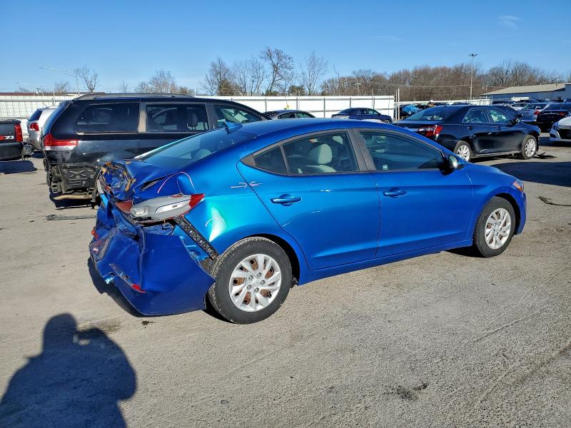 Photo 3 from auction – 2017 HYUNDAI ELANTRA SE with VIN 5NPD74LF2HH071428