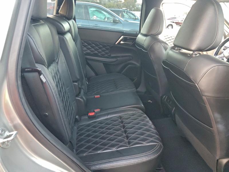 Photo 11 from auction – 2022 MITSUBISHI OUTLANDER with VIN JA4J3VA80NZ074481