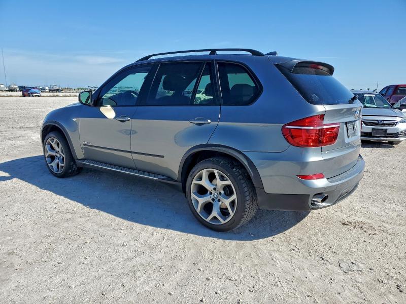 Photo 2 from auction – 2011 BMW X5 XDRIVE3 with VIN 5UXZW0C50BL369163