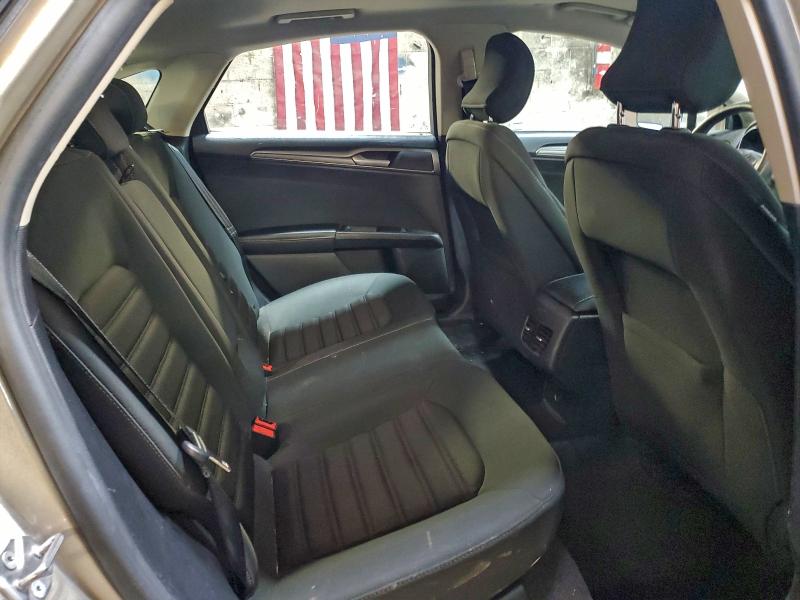 Photo 10 from auction – 2019 FORD FUSION SE with VIN 3FA6P0LU2KR102705